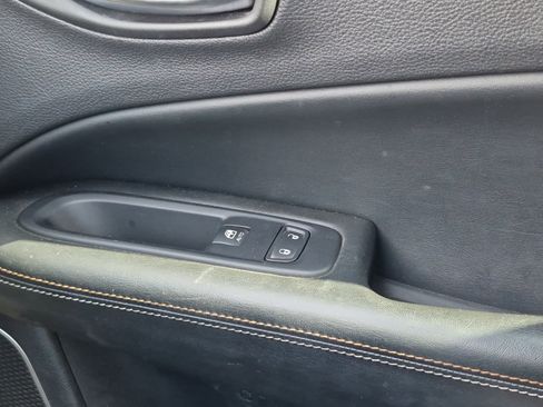 Used 2020 Jeep Compass Latitude AWD/4WD image 18