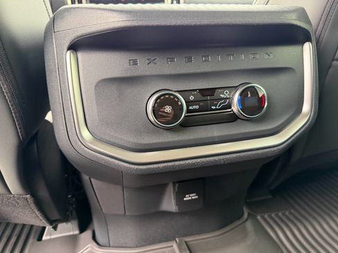 Used 2026 Ford Expedition Max Active AWD/4WD image 11