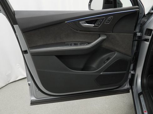 Used 2021 Audi SQ7 Prestige image 40