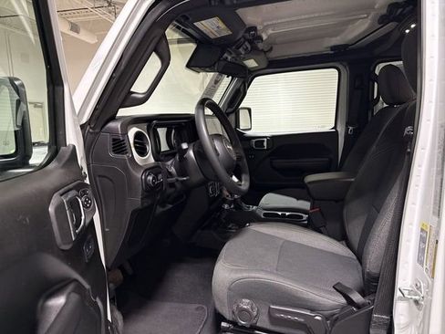 Used 2025 Jeep Wrangler Unlimited Sport AWD/4WD image 19
