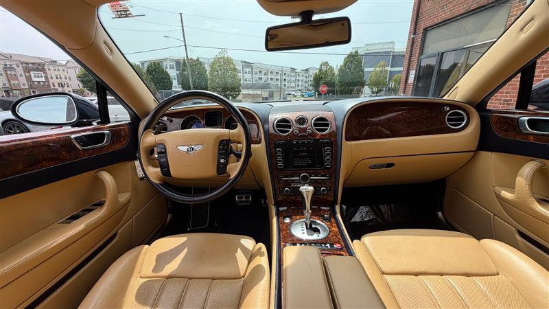 Used 2006 Bentley Flying Spur Flying Spur AWD/4WD image 25