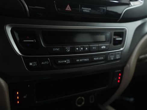 Used 2022 Honda Pilot EX-L image 21