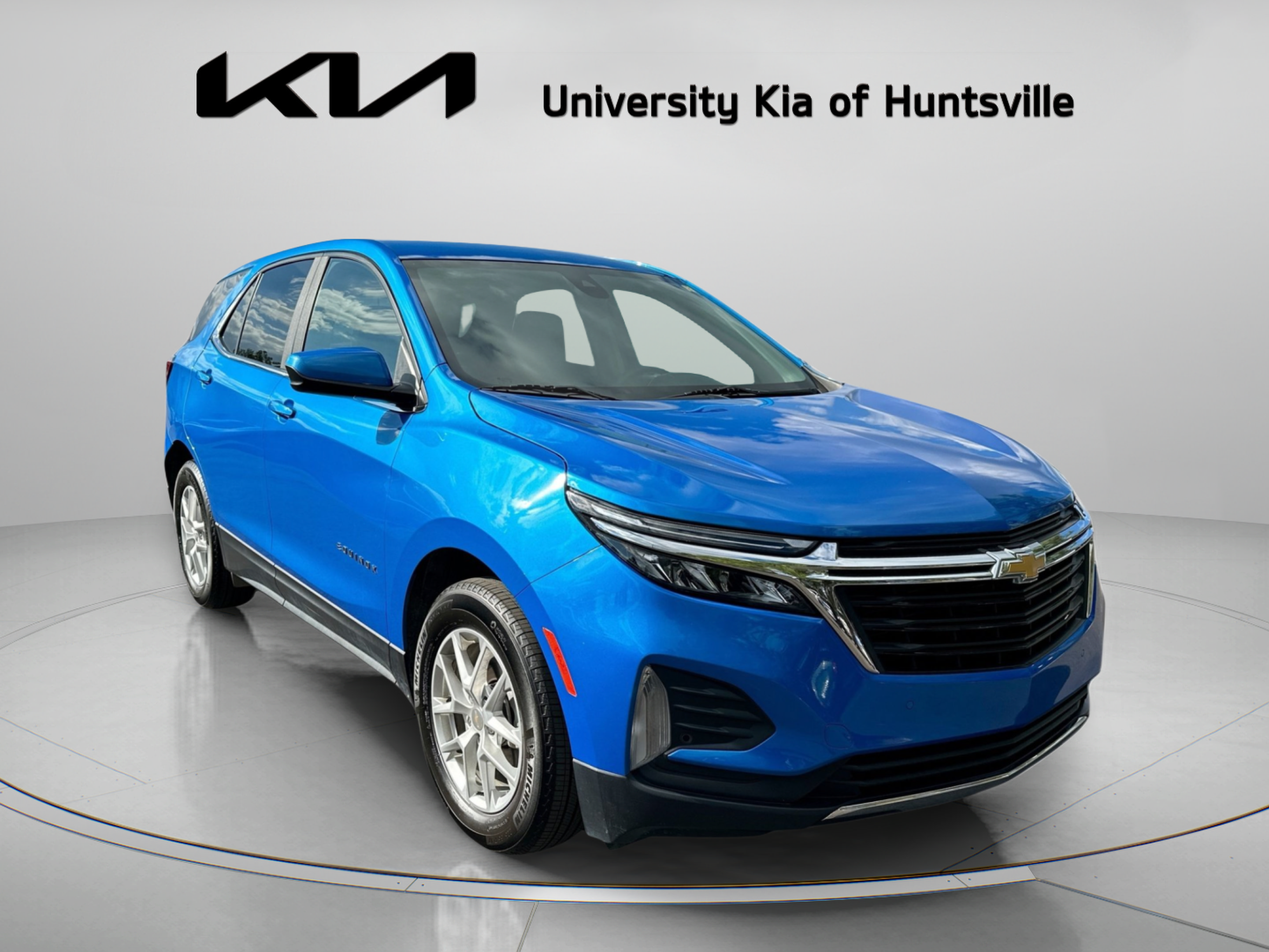 Used 2024 Chevrolet Equinox LT FWD image 1