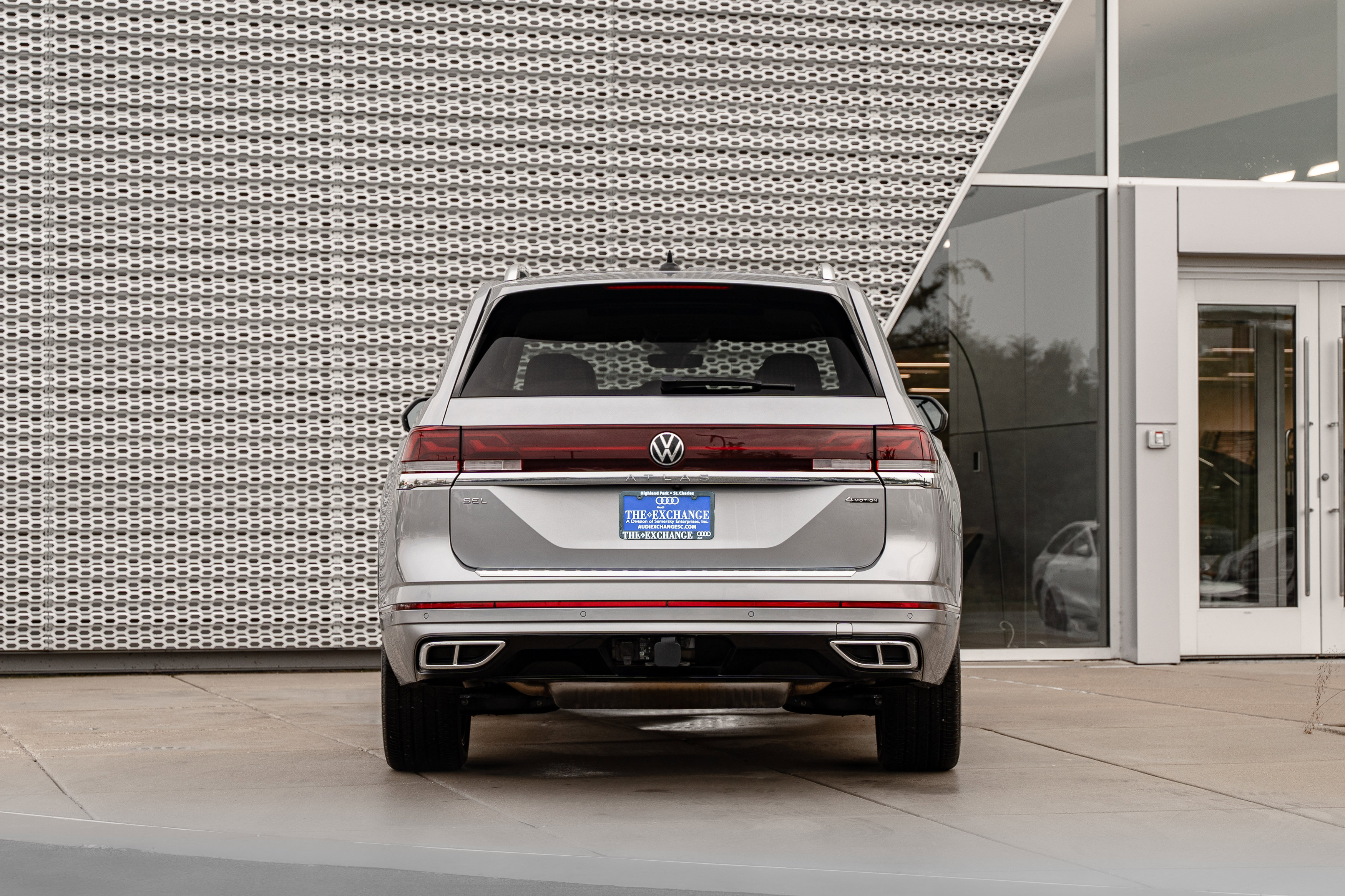Used 2024 Volkswagen Atlas SEL Premium R-Line AWD/4WD image 26