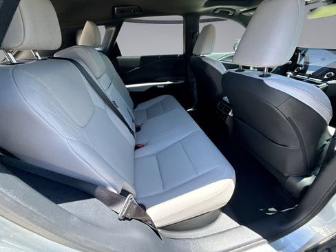 Used 2024 Lexus RX 350 Premium w/ Accessory Package (Z1) AWD/4WD image 17