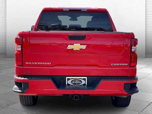Used 2024 Chevrolet Silverado 1500 Custom image 3