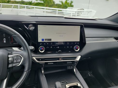 Used 2025 Lexus RX 350 Premium w/ Accessory Package (Z1) FWD image 16