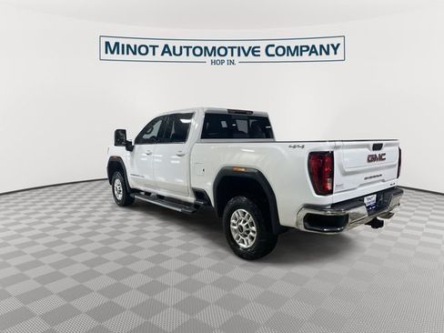 Used 2024 GMC Sierra 2500 SLE w/ SLE Value Package; image 6