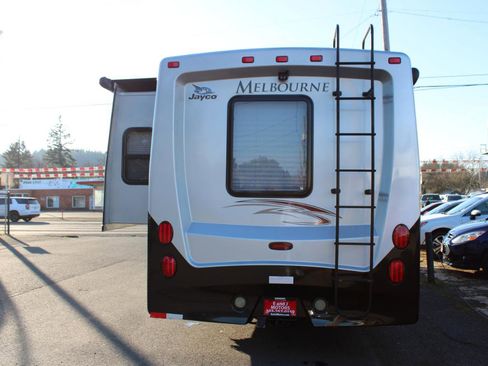 Used 2013 Ford E-450 and Econoline 450 Super Duty w/ Motorhome Prep Pkg image 6