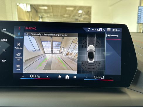 Used 2025 BMW M235i xDrive M235 xDrive w/ Premium Package image 25