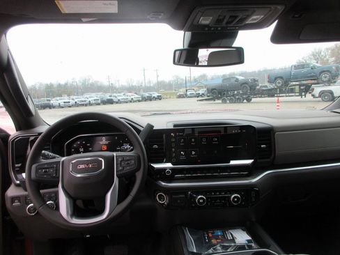 New 2026 GMC Sierra 3500 SLT w/ SLT Premium Package AWD/4WD image 16