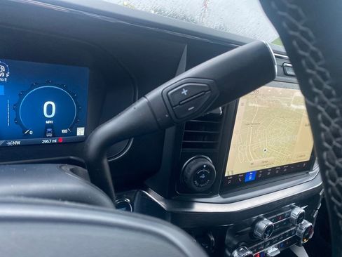 New 2025 Ford F250 Lariat w/ Lariat Ultimate Package image 30