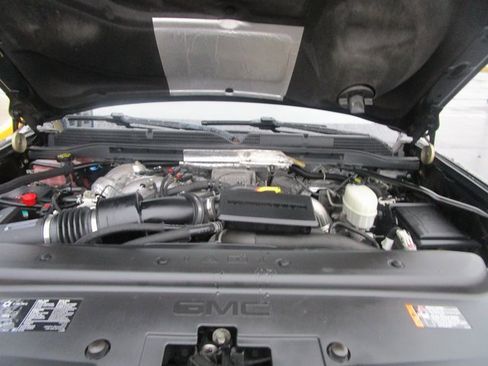 Used 2018 GMC Sierra 2500 Denali image 7