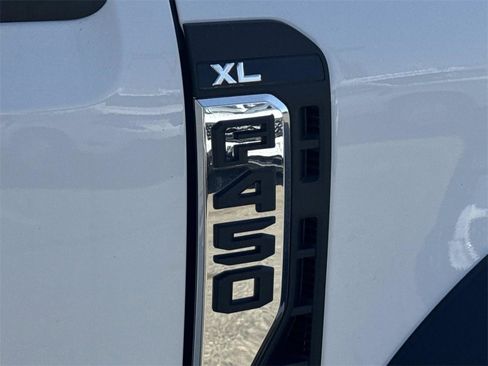 New 2024 Ford F450 XL w/ XL Chrome Package image 25
