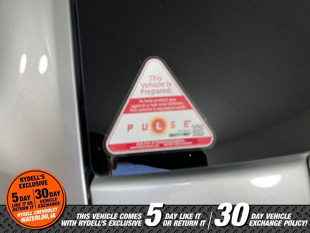 Used 2014 Ford Edge Limited w/ Driver Entry Package FWD image 11