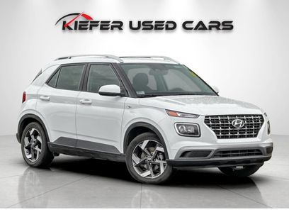 Used 2025 Hyundai Venue SEL