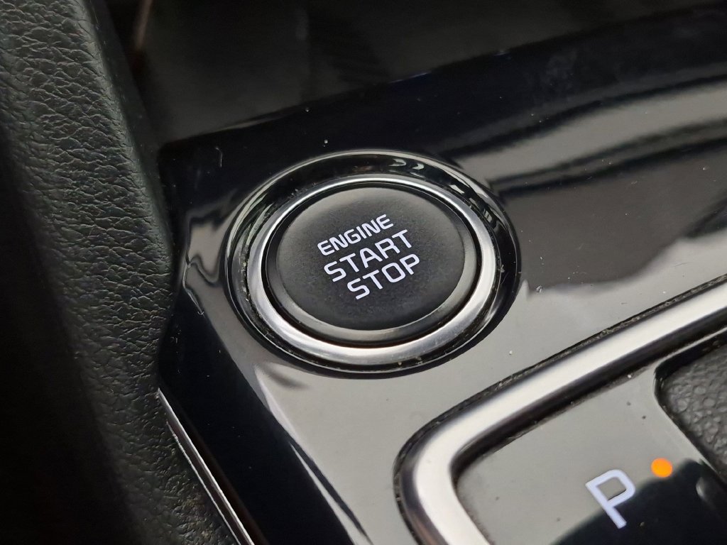Used 2024 Kia Sportage EX FWD image 27