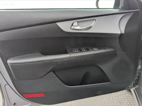 Used 2024 Kia Forte LXS FWD image 13