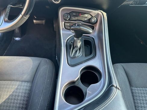Used 2022 Dodge Challenger SXT image 26