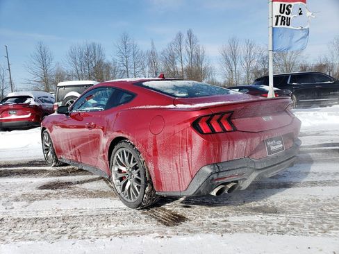 Used 2024 Ford Mustang GT Premium image 7