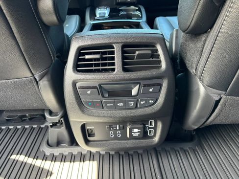Used 2019 Honda Pilot Touring image 18