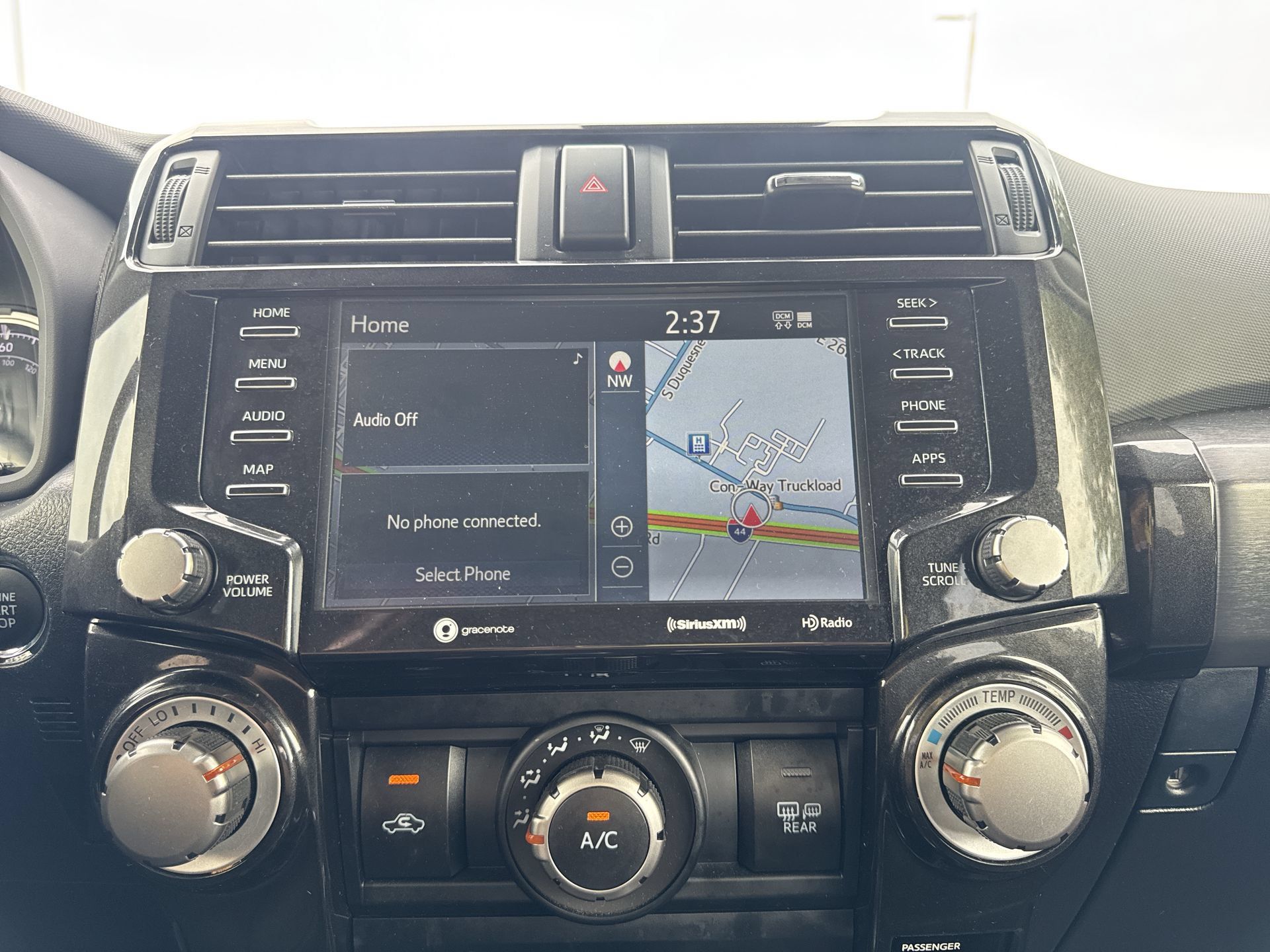 Used 2024 Toyota 4Runner TRD Off-Road Premium AWD/4WD image 16