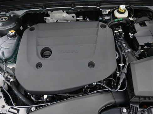 New 2026 Volvo XC40 B5 Ultra w/ Climate Package image 36