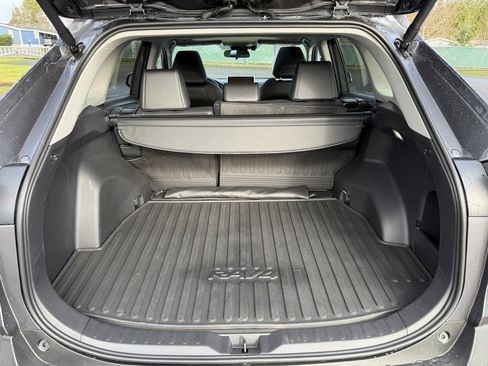 Used 2025 Toyota RAV4 XLE Premium image 10