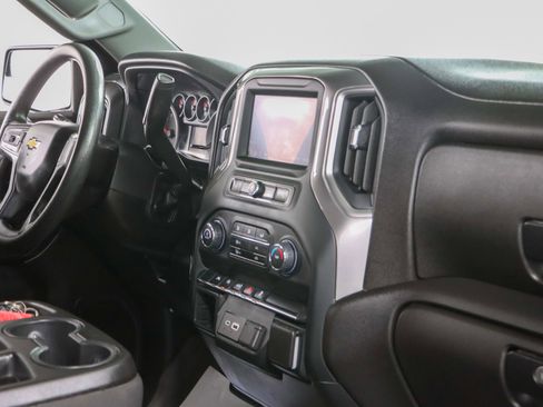 Used 2024 Chevrolet Silverado 1500 Custom AWD/4WD image 25