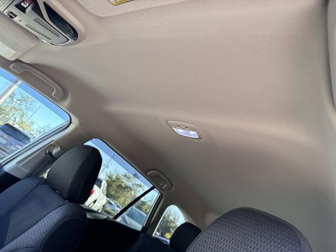 Used 2023 Subaru Outback Premium image 40