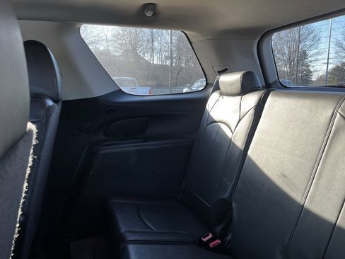 Used 2011 GMC Acadia SLT w/ Technology Package image 33