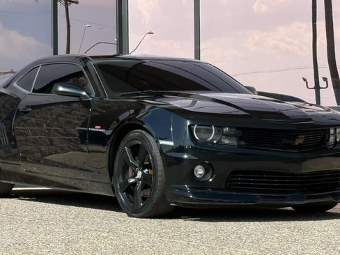 Used 2011 Chevrolet Camaro SS w/ RS Package RWD image 17