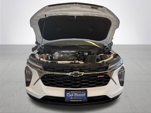 Used 2026 Chevrolet Trax RS w/ Driver Confidence Package FWD image 4