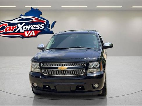 Used 2013 Chevrolet Suburban LTZ AWD/4WD image 3