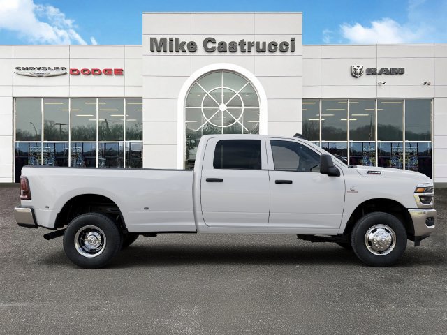 New 2026 RAM 3500 Tradesman AWD/4WD image 21
