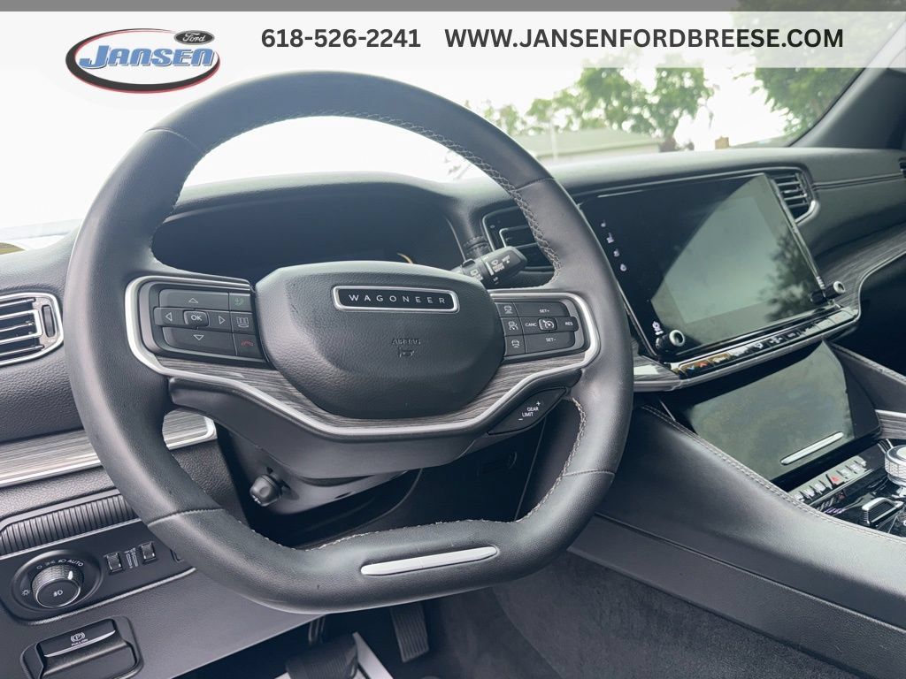 Used 2022 Jeep Wagoneer Series II AWD/4WD image 20