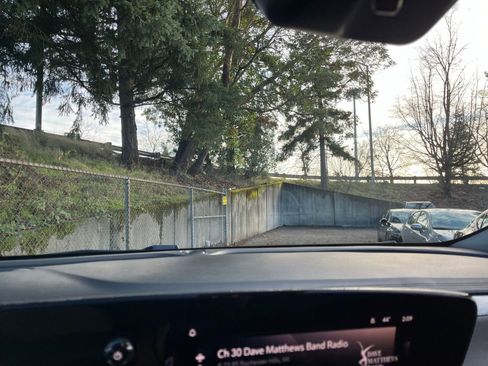 Used 2025 Buick Encore GX Preferred image 18