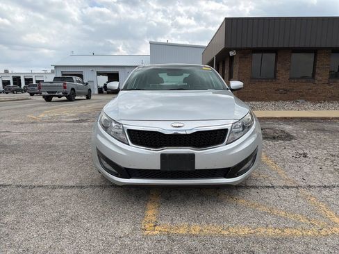 Used 2013 Kia Optima EX w/ Premium Pkg image 3