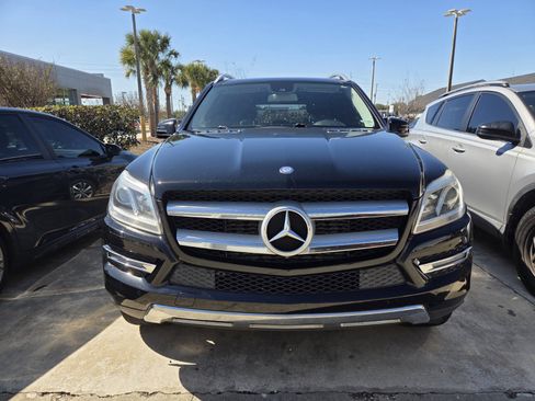 Used 2016 Mercedes-Benz GL 320 BlueTEC 4MATIC image 2