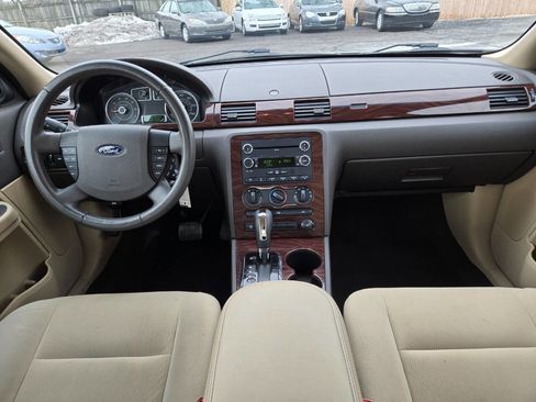 Used 2009 Ford Taurus SE image 22