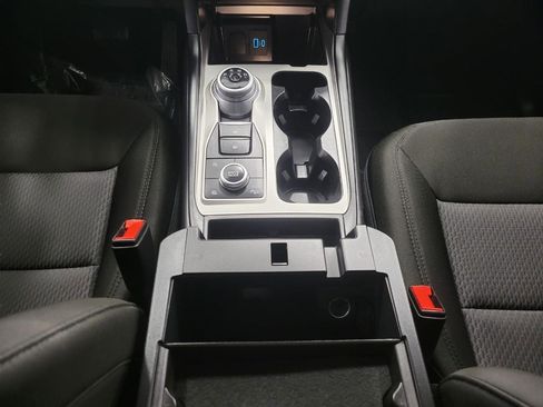 Used 2023 Ford Explorer XLT w/ Class IV Trailer Tow Package image 18