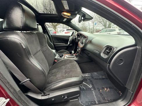 Used 2019 Dodge Charger R/T w/ Plus Group image 30
