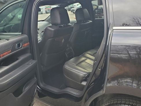 Used 2019 Lincoln MKT AWD image 35