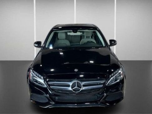 Used 2018 Mercedes-Benz C 300 Sedan image 2