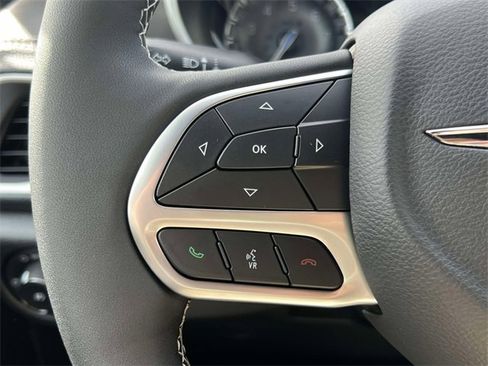 New 2026 Chrysler Pacifica Select image 23