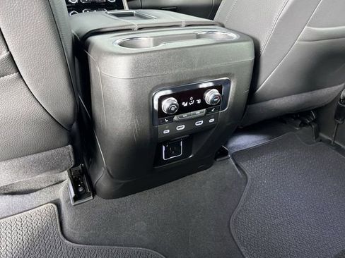 Used 2024 GMC Yukon Denali w/ Denali Reserve Package image 22