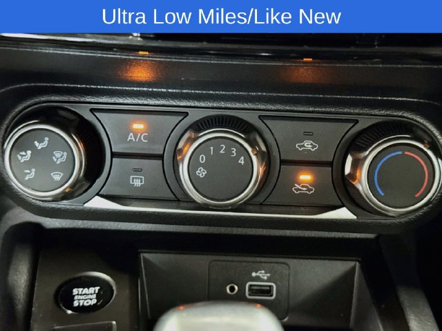 Used 2025 Nissan Kicks S AWD/4WD image 15
