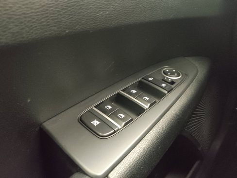 Used 2019 Kia Forte LXS FWD image 27