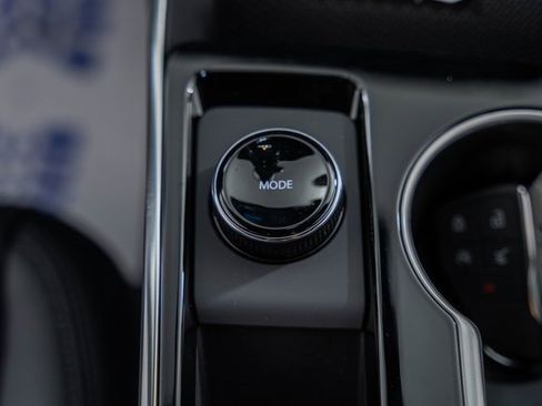 New 2026 Chevrolet Equinox LT w/ Convenience Package II image 25