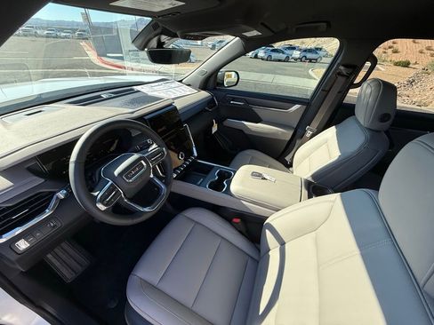 New 2026 GMC Acadia Elevation w/ Elevation Premium Package image 12